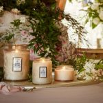 VOLUSPA, Jasmine Midnight Blooms, Glass Jar Candle, 20H, 90g - Image 4