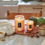 VOLUSPA, Spiced Pumpkin Latte, Jar Candle, 100H, 510g - Image 3